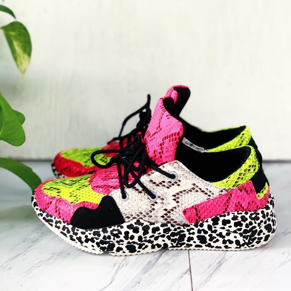 Shoes - Neon Lime Snake Prints Sneakers